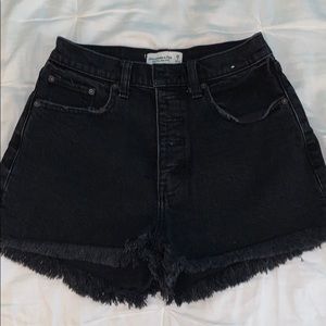 Abercrombie Highwaisted Curve Love Mom Shorts